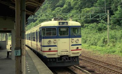 �z���� 452M