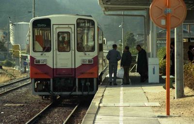 �M�y �M�y�����S��SKR201 527D