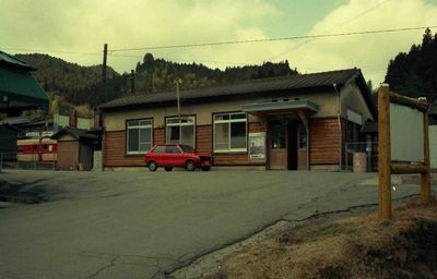 �ɐ�����