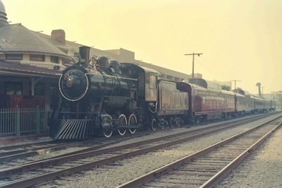 �`���[�`�E�X�g���[�g�E�X�e�[�V����