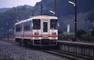 ���{�� �����}�L�S�� 2418D 107