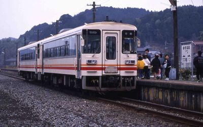 ���{�� �����}�L�S�� 2418D 107